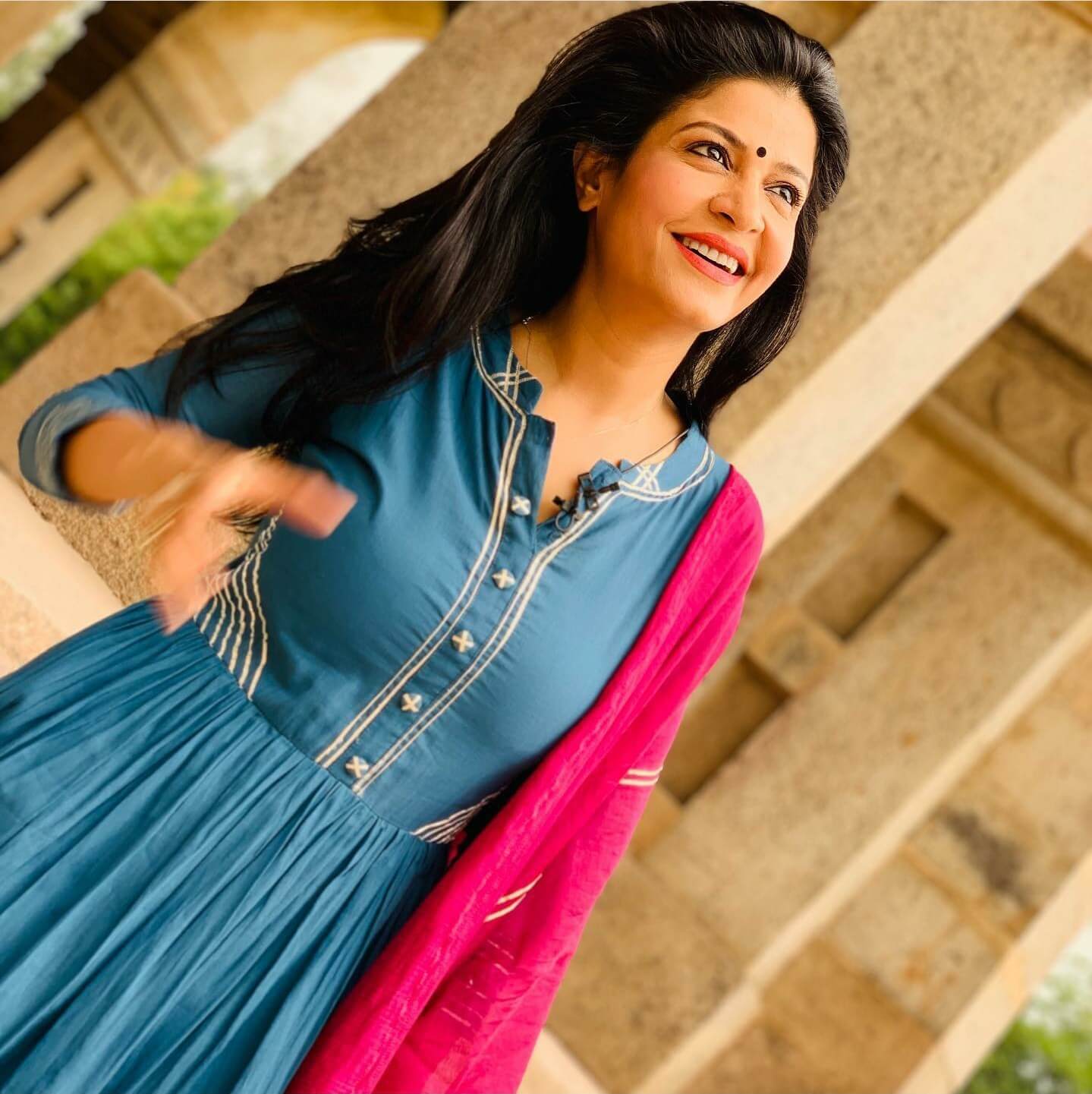 13 Highest paid news anchors in India » Amazfeed